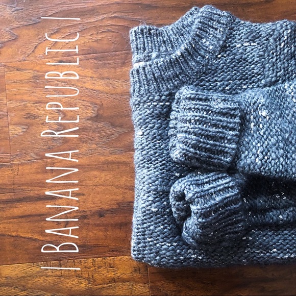 | Banana Republic | OpenBack Sweater - Picture 5 of 5